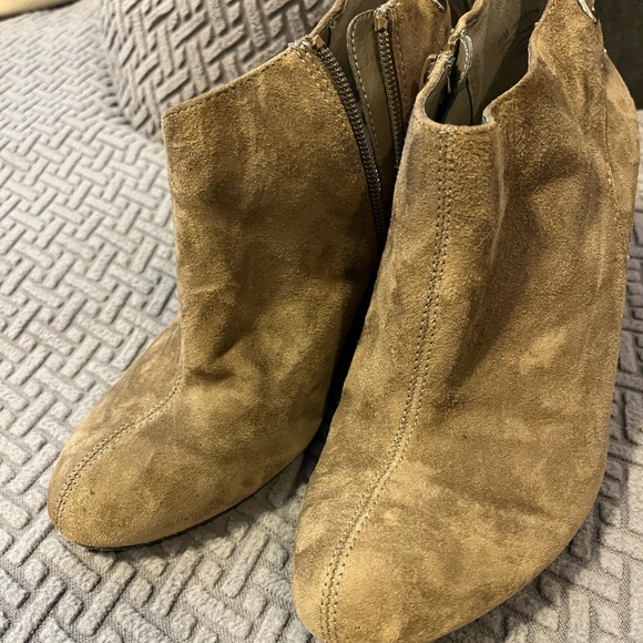 Anne Taylor iFlex Wedge Booties - Picture 3 of 6